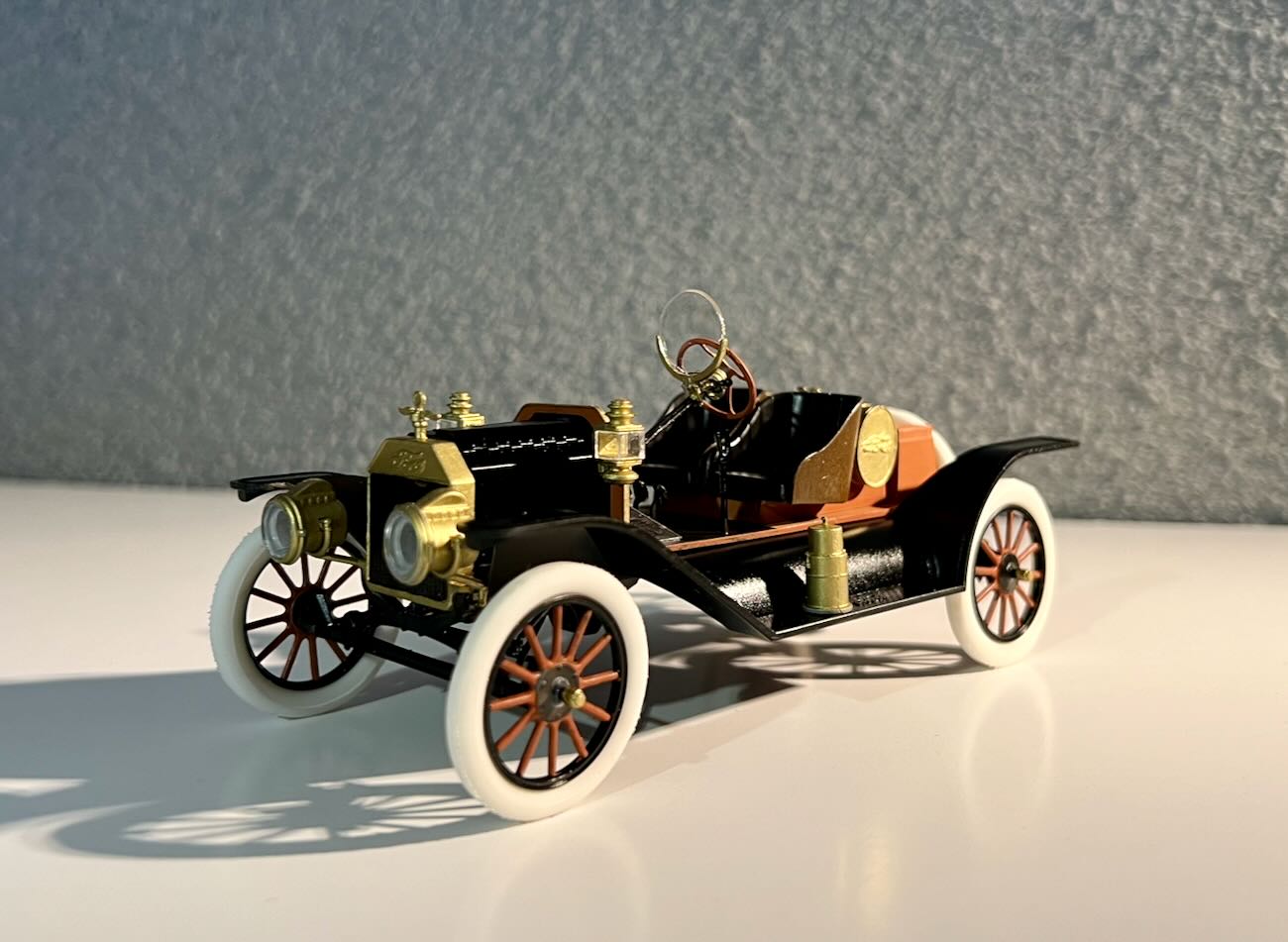 ICM Model-T Speedster 1:24